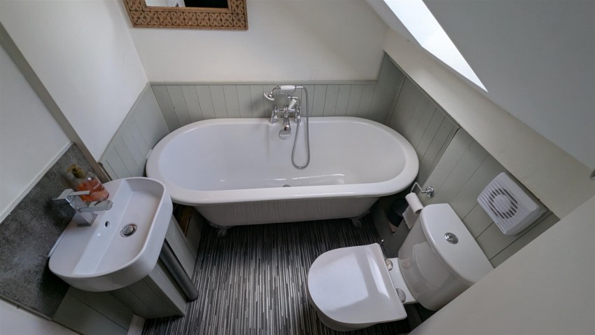 Images for Stone Top Cottage Annexe, Gill Lane, Apperley Bridge, Bradford