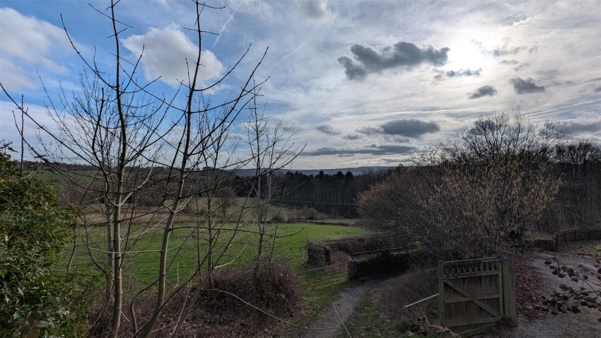 Images for Stone Top Cottage Annexe, Gill Lane, Apperley Bridge, Bradford