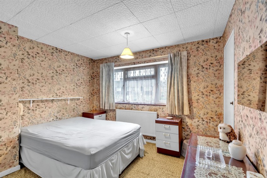 Images for Dairyfields, Crawley