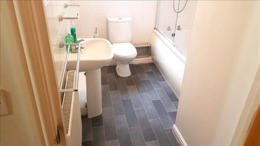 Images for Clough Court