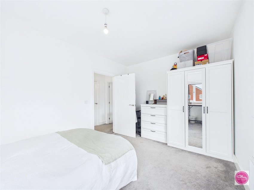 Images for Magpie Close, Burton-On-Trent