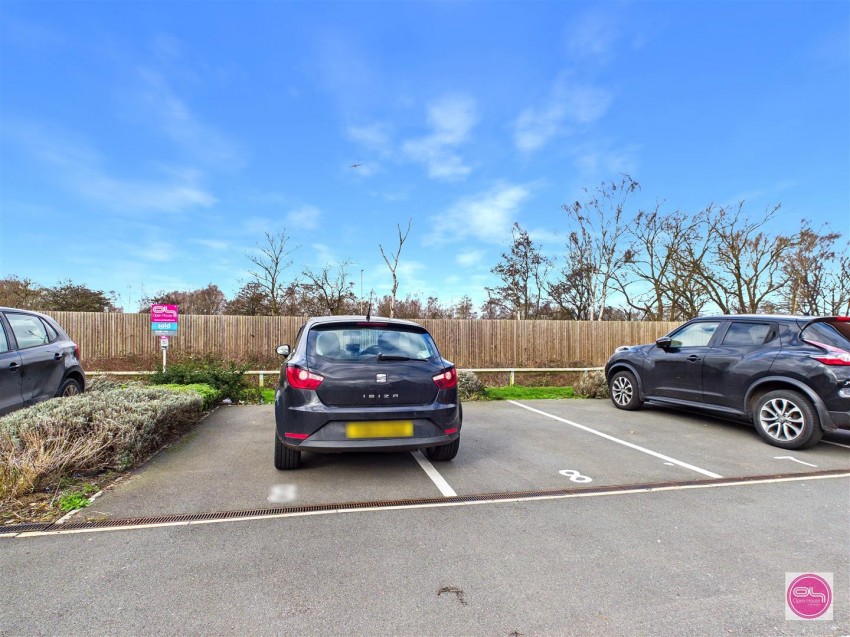 Images for Magpie Close, Burton-On-Trent