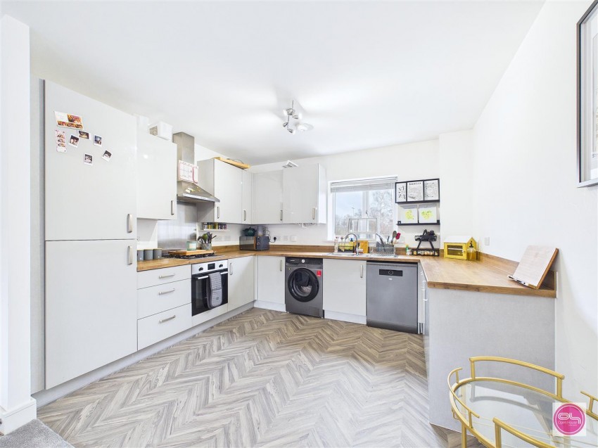 Images for Magpie Close, Burton-On-Trent