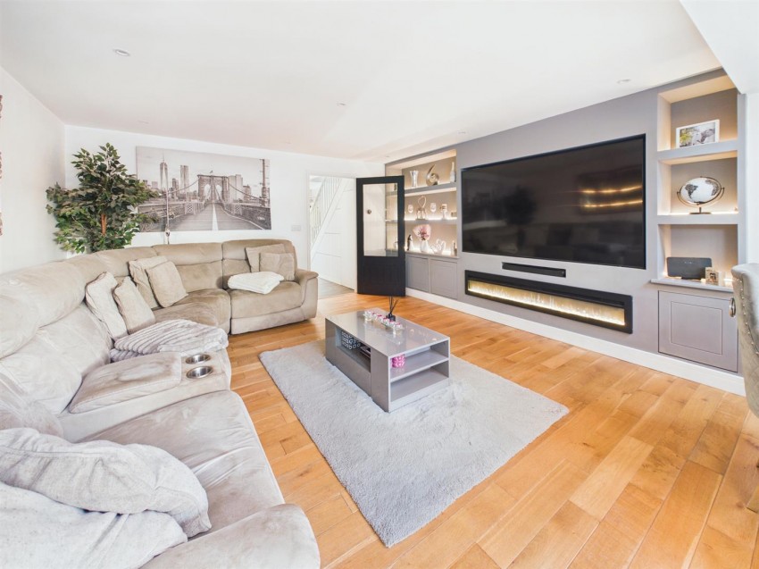 Images for Roundhouse Crescent, Peacehaven