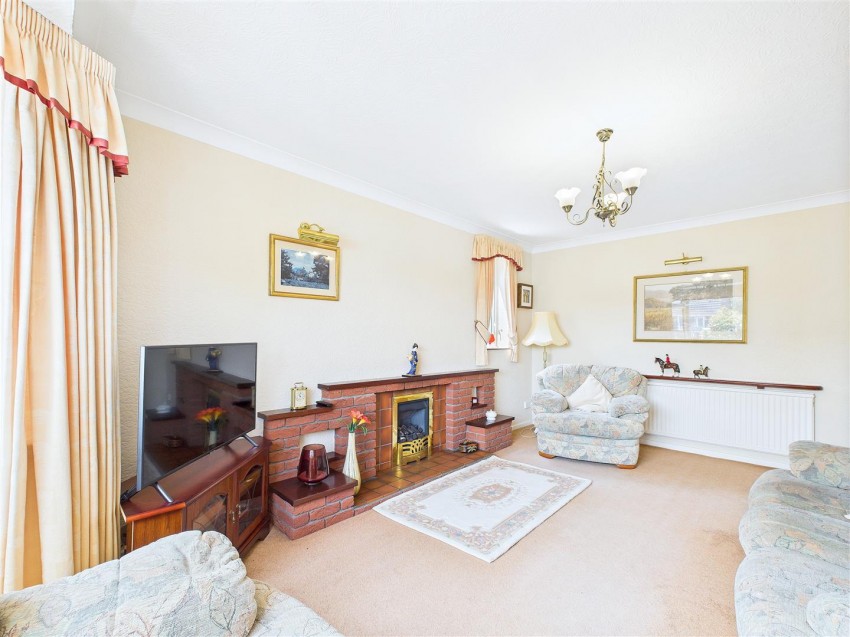 Images for York Close, Midway