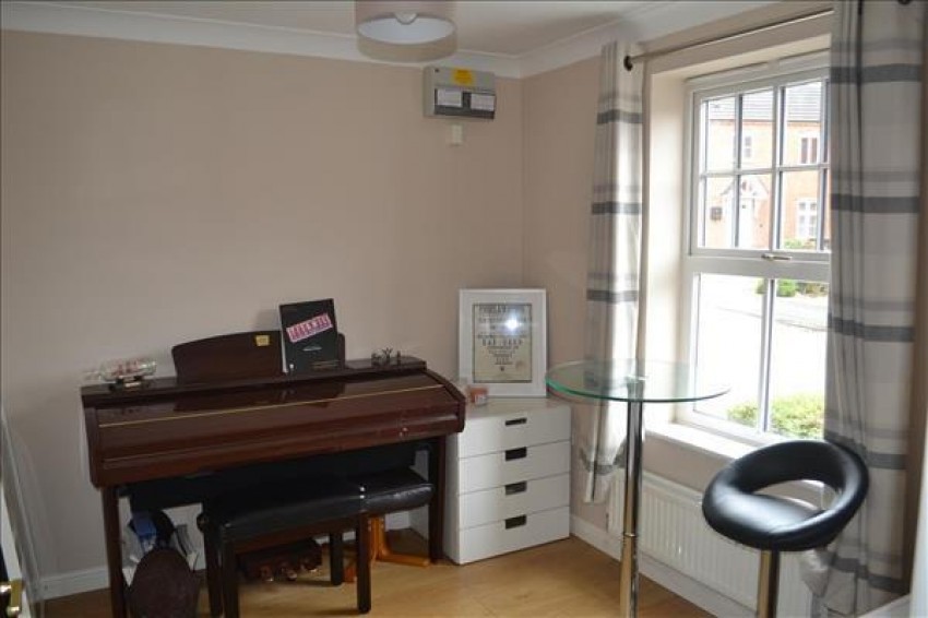 Images for Caldera Road