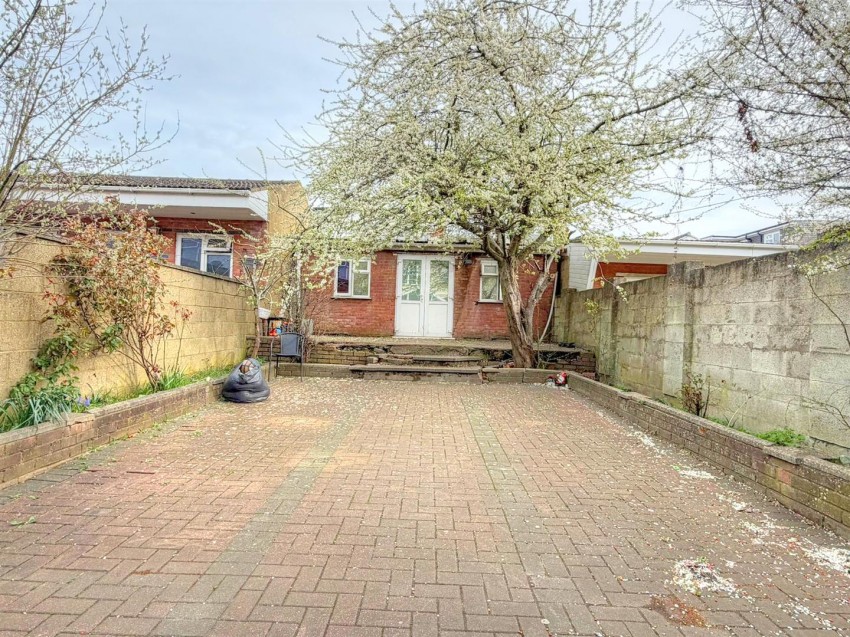 Images for Durbar Road, Luton