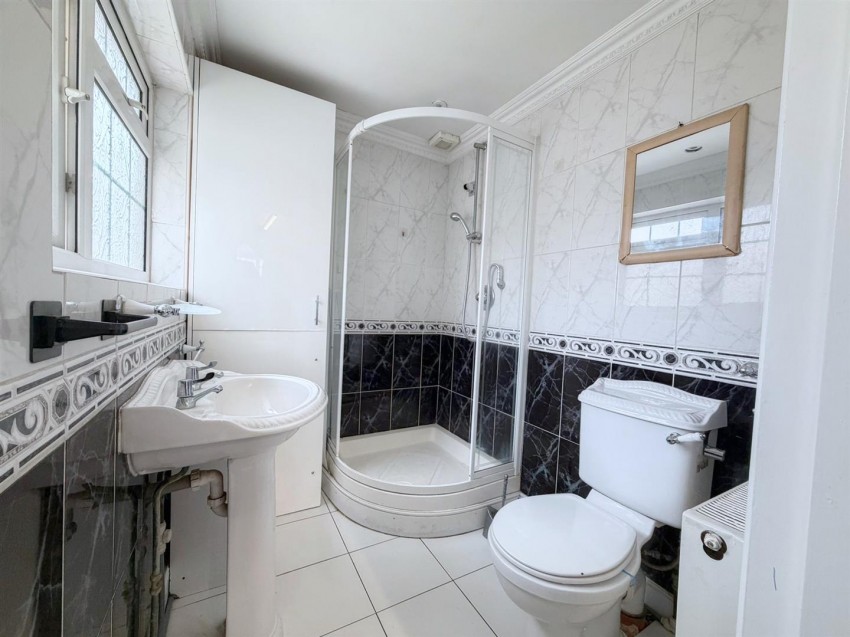 Images for Durbar Road, Luton