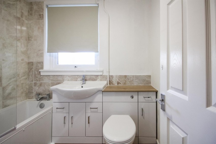 Images for Moir Drive