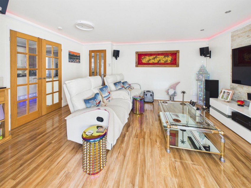 Images for Phyllis Avenue