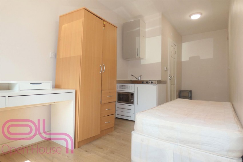 Images for Minterne Avenue, Southall