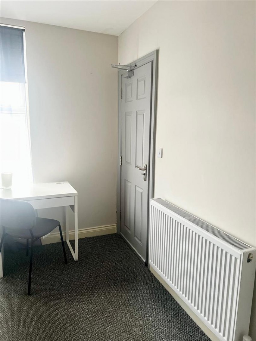 Images for Room 3 . 54 Mersey Road, Widnes