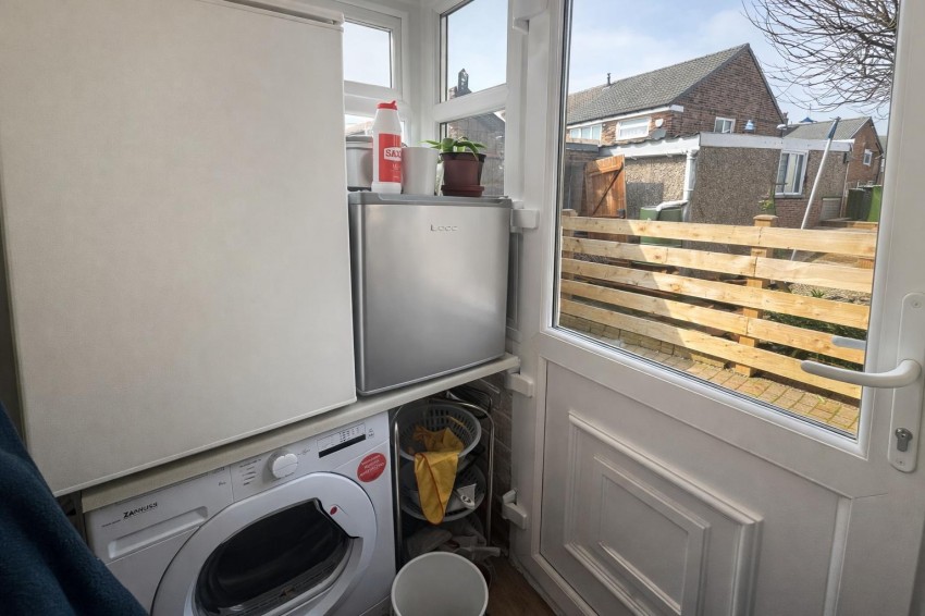 Images for Cotswold Avenue, Shipley