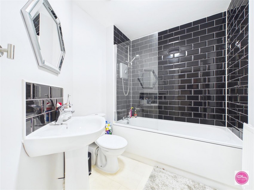 Images for Cascade Close, Burton-On-Trent