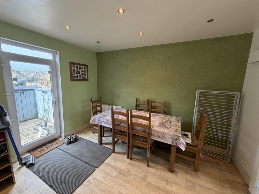 Images for Whitley Road, Keighley