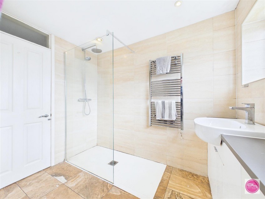 Images for Wheatley Lane, Winshill, Burton Upon Trent