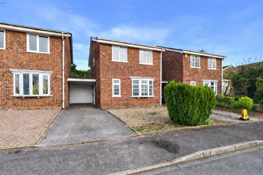 Images for Hawthorn Crescent, Burton-On-Trent