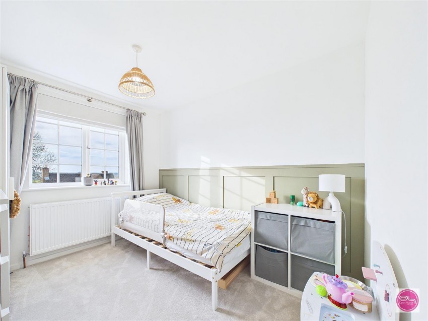 Images for Hawthorn Crescent, Burton-On-Trent