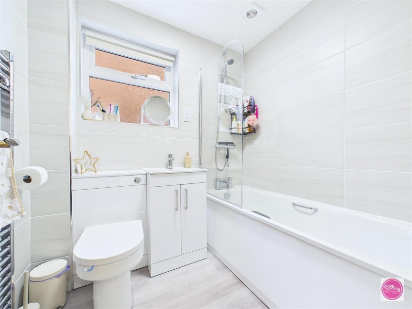 Images for Hawthorn Crescent, Burton-On-Trent