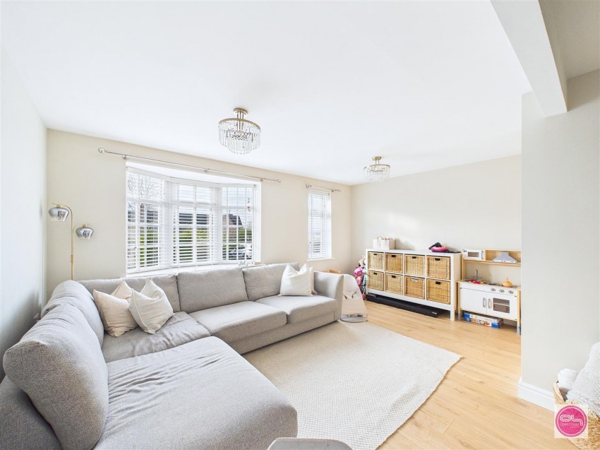 Images for Hawthorn Crescent, Burton-On-Trent