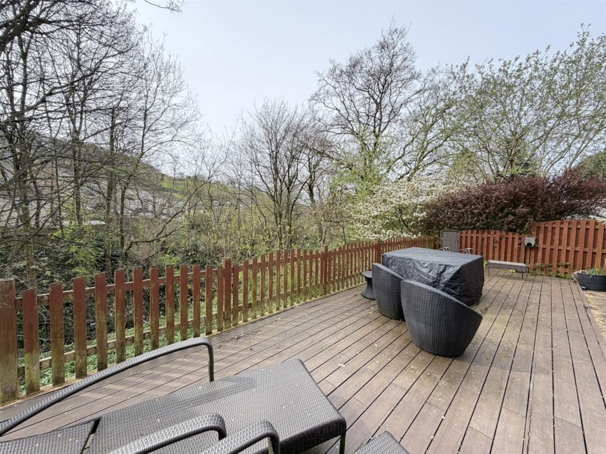 Images for Glenhurst Avenue, Keighley