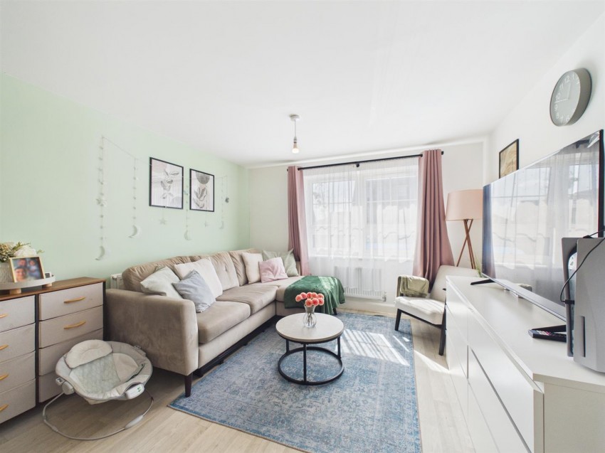 Images for Skylark Avenue, Peacehaven