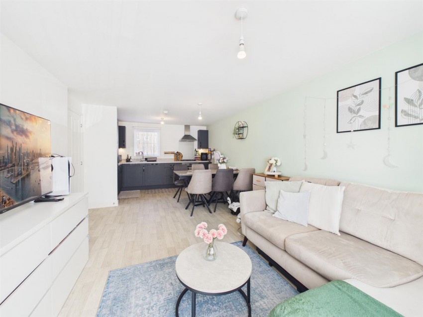 Images for Skylark Avenue, Peacehaven