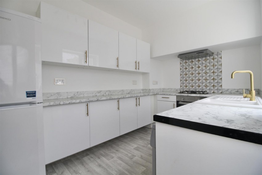 Images for Alwoodley Lane, Leeds