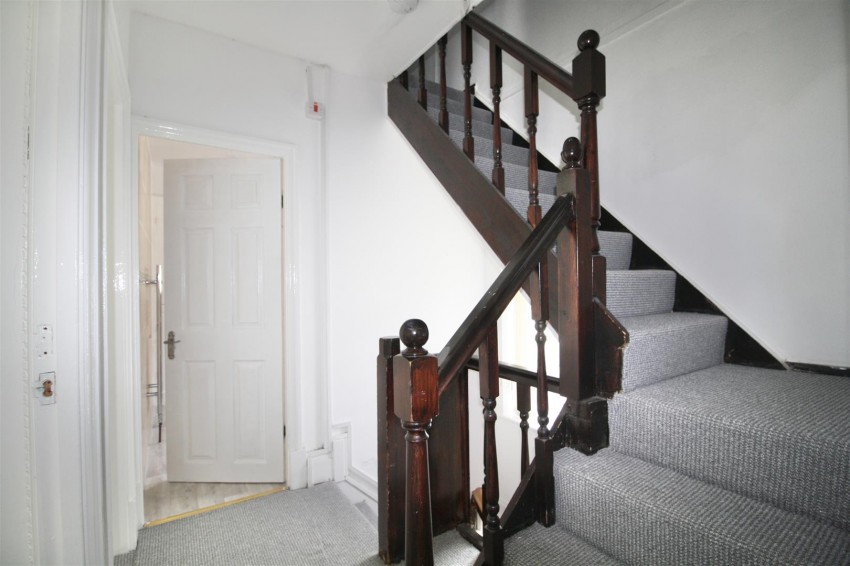Images for Alwoodley Lane, Leeds