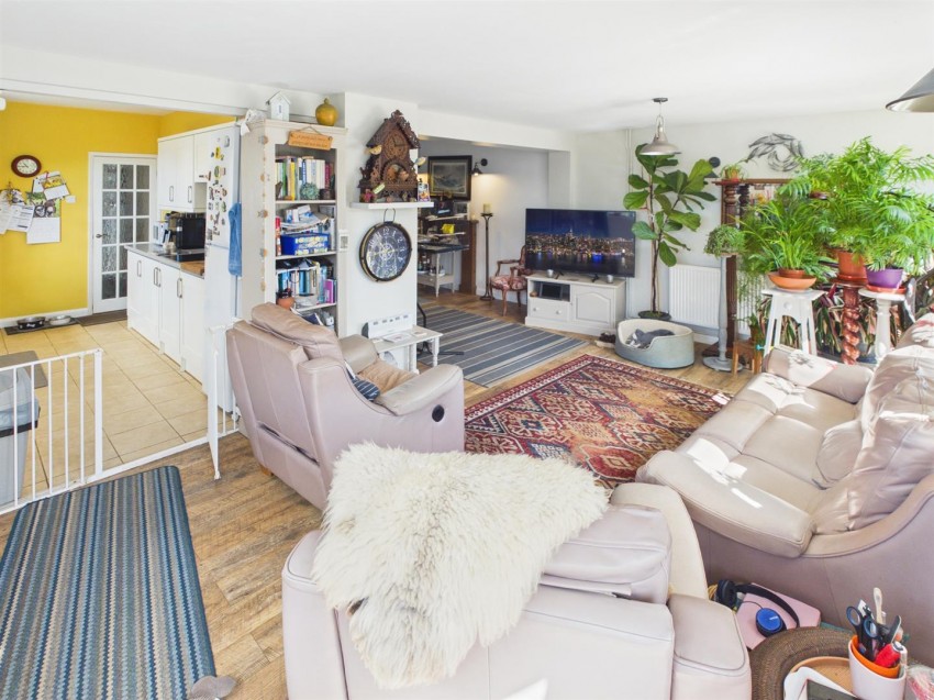 Images for Dorothy Avenue, Peacehaven