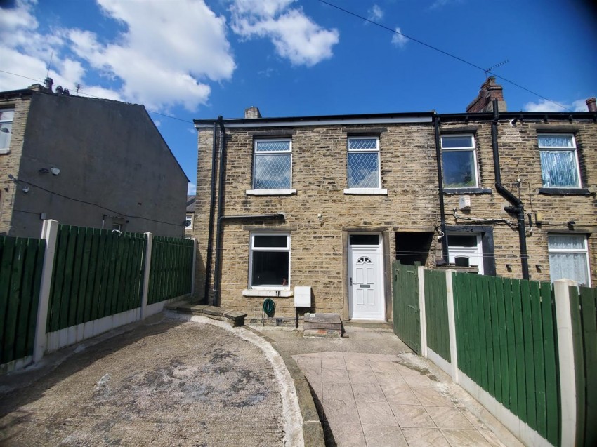 Images for Hawthorne Terrace, Crosland Moor, Huddersfield