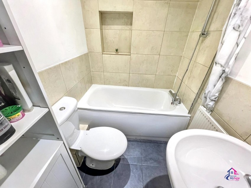 Images for College Street, Grantham