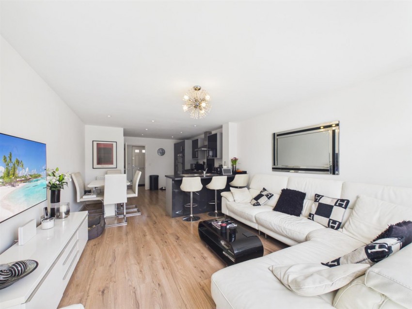 Images for Seaview Avenue, Peacehaven
