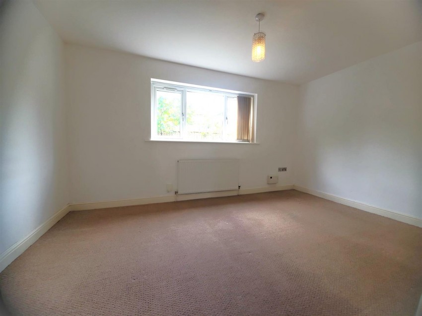 Images for Nabcroft Lane, Crosland Moor, HD4