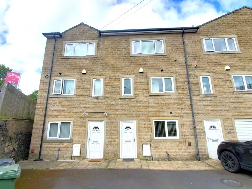 Images for Nabcroft Lane, Crosland Moor, HD4