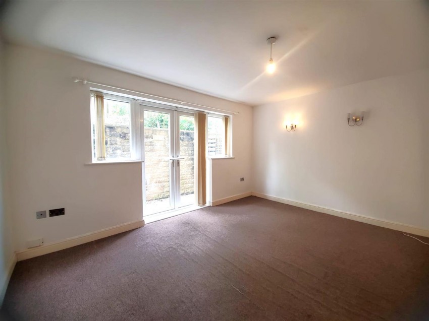 Images for Nabcroft Lane, Crosland Moor, HD4