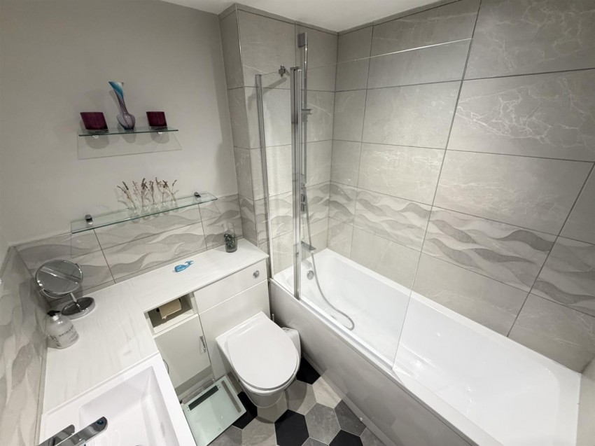 Images for Steadings Way, Keighley