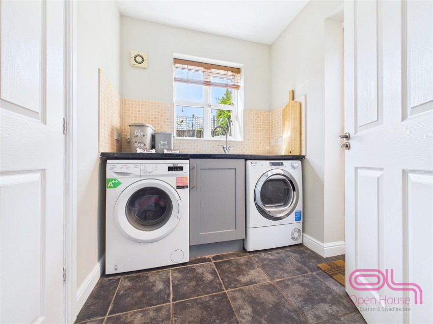 Images for Oak Close, Castle Gresley, Swadlincote
