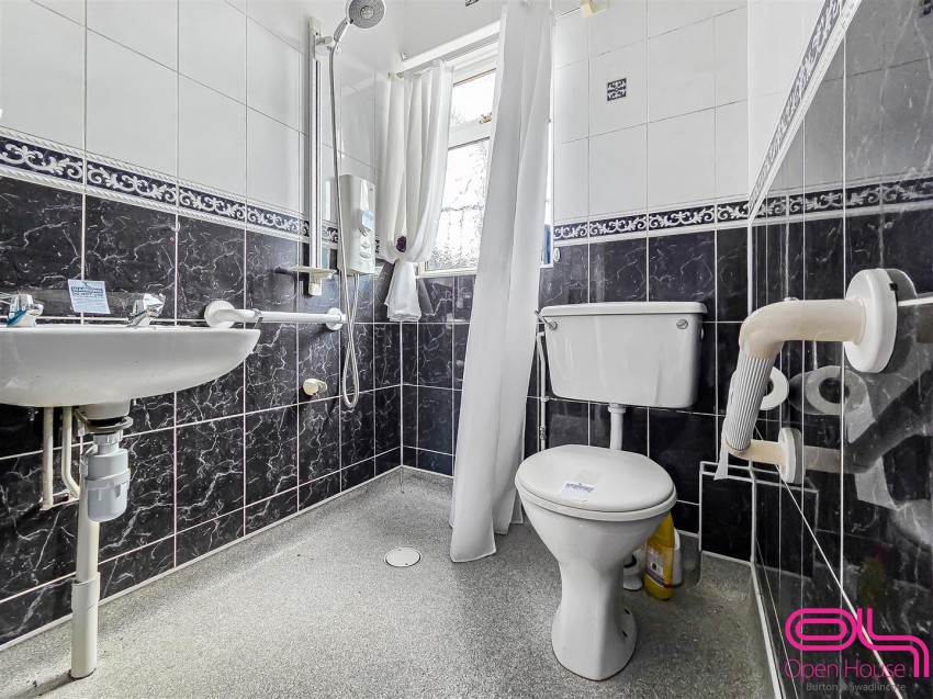 Images for Woods Lane, Burton-On-Trent