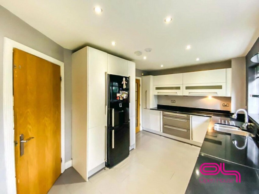 Images for Alder Close, Heald Green, Cheadle