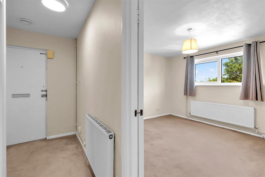 Images for Gilligan Close, Horsham