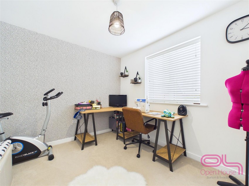 Images for St. Marys Drive, Stretton, Burton-On-Trent
