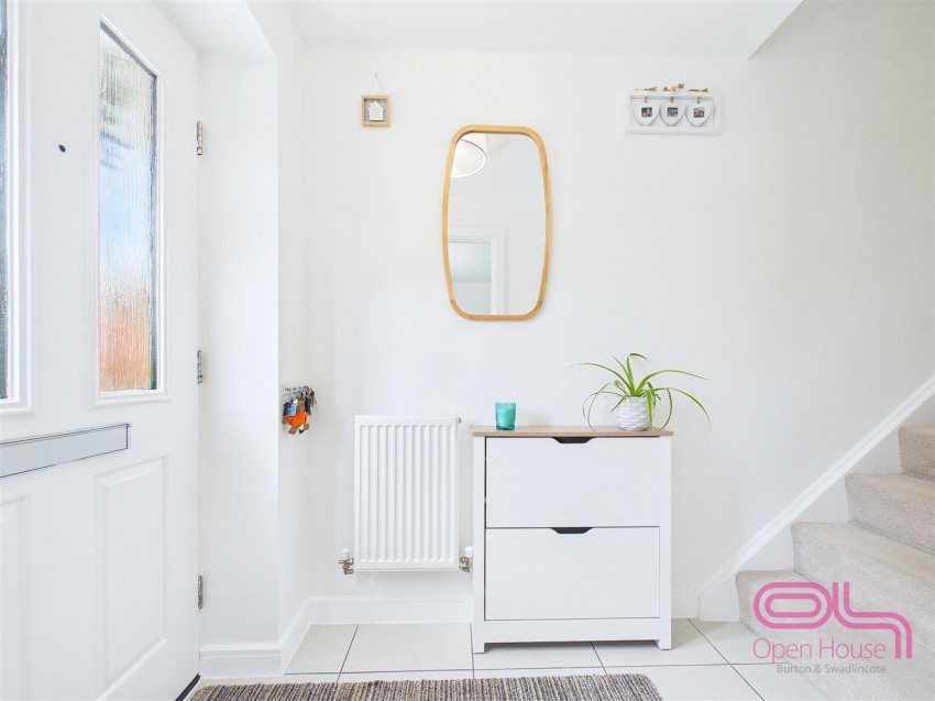Images for St. Marys Drive, Stretton, Burton-On-Trent
