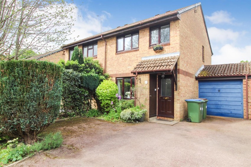 Images for Manor Fields, Horsham