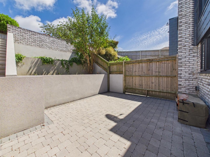 Images for Claremont Road