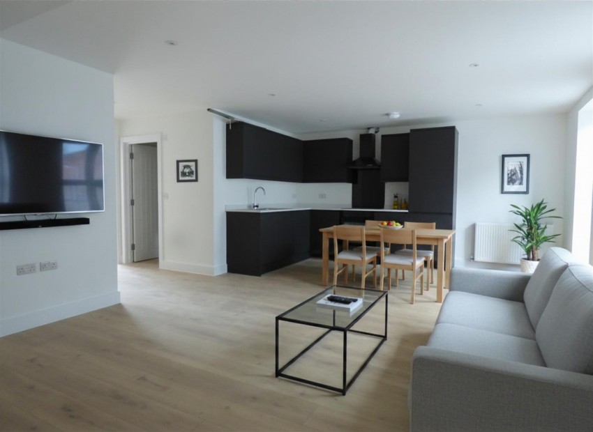 Images for High Street, The Willows, Wickford