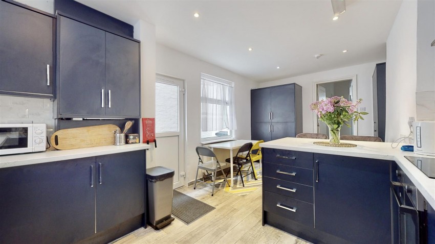 Images for Room 4, Lawrence Road, Liverpool