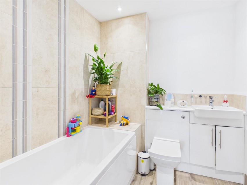 Images for Bramber Avenue, Peacehaven