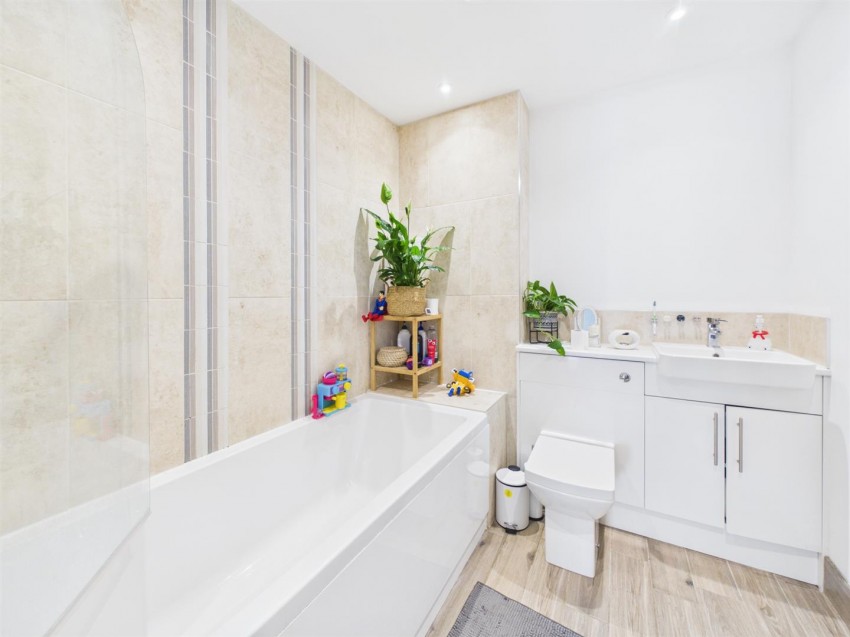 Images for Bramber Avenue, Peacehaven