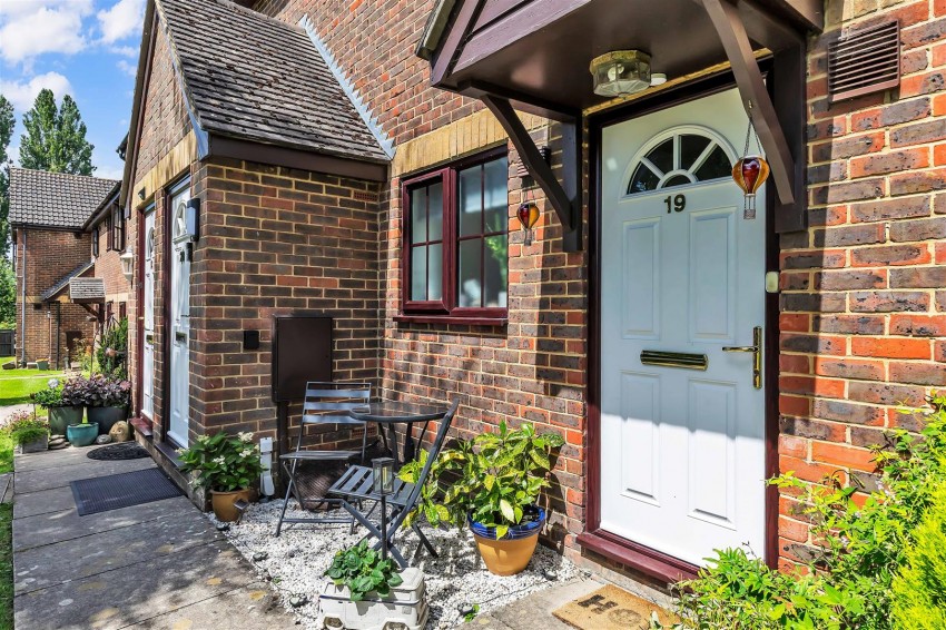 Images for Oak Tree Way, Horsham